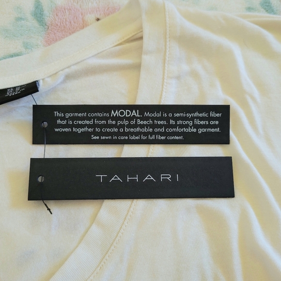Tahari Cream Colored V-Neck Top - NWT - Picture 5 of 11